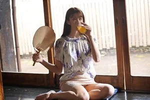 Mùa hè buồn chán ở quê chịch vợ yêu nhà kề bên thiếu thốn vì lấy chồng yêu già